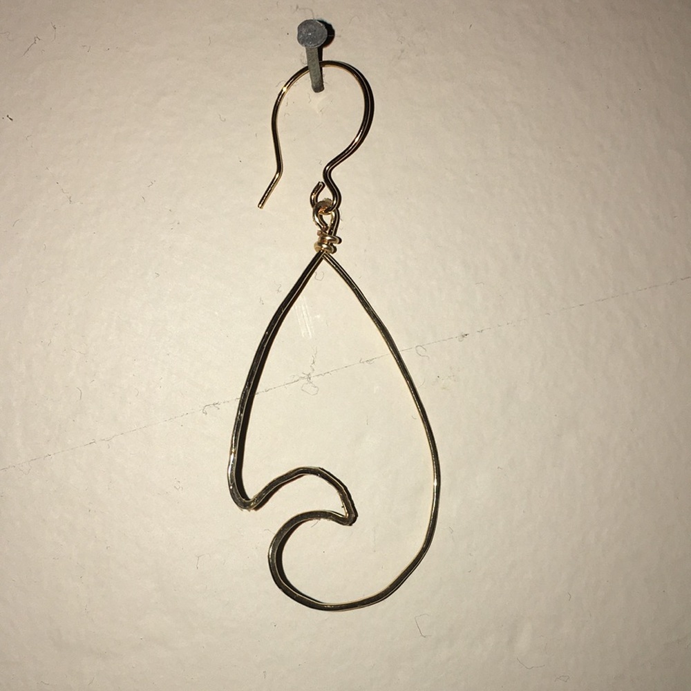 Beach inspired wave earrings!